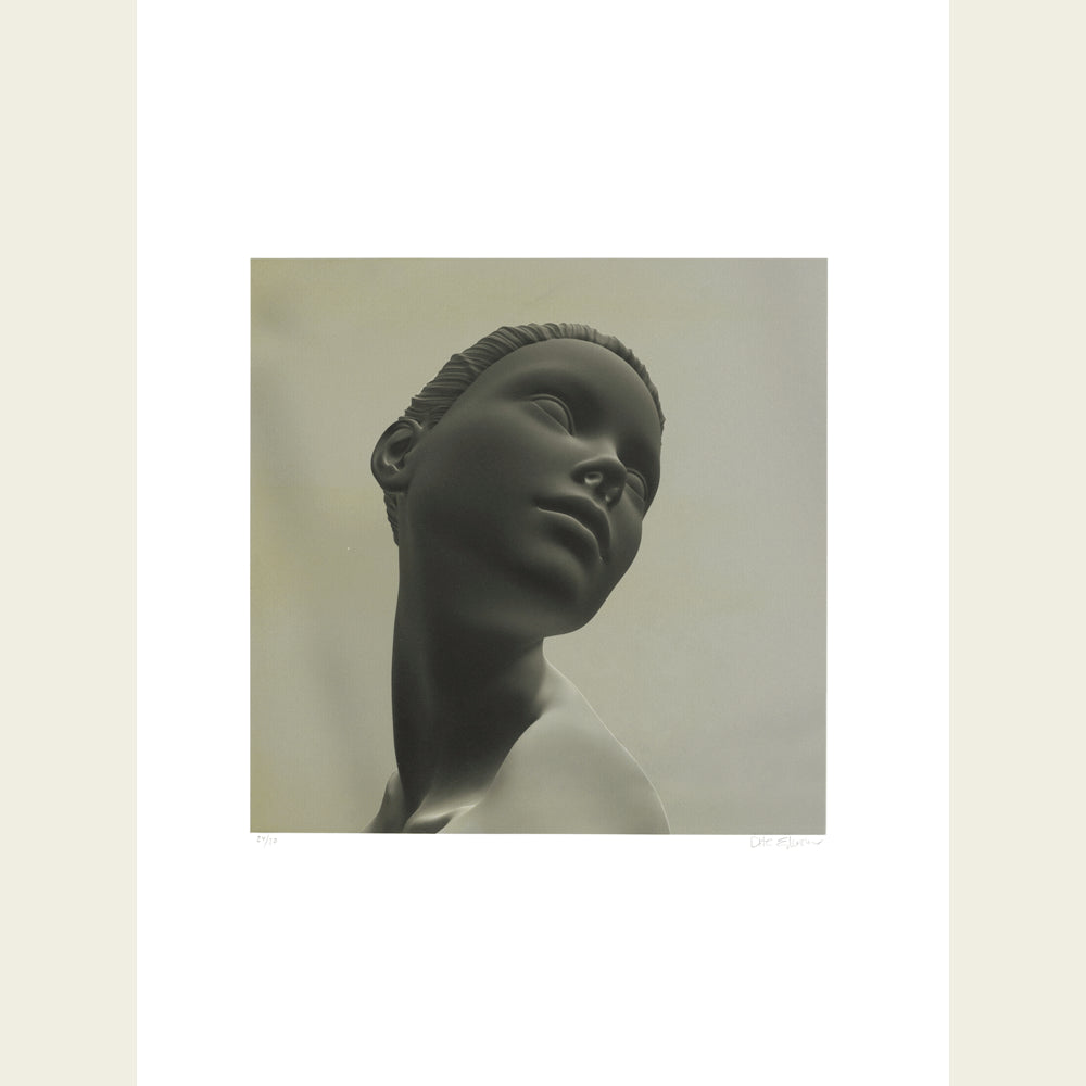 The Goddess Side Glance (grey)