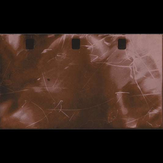 That Rose which only words distant from roses can describe (röd)