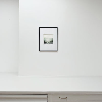 Thin places - Where home no longer is sighted Columba's bay - i svart ram