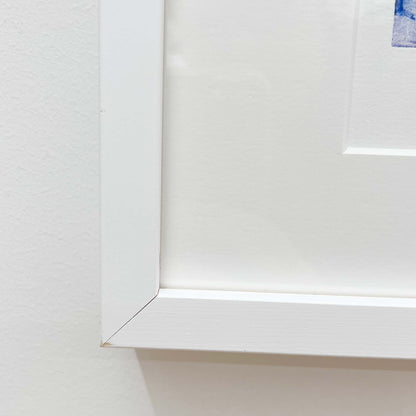 Utan titel I 2022 - i vit ram