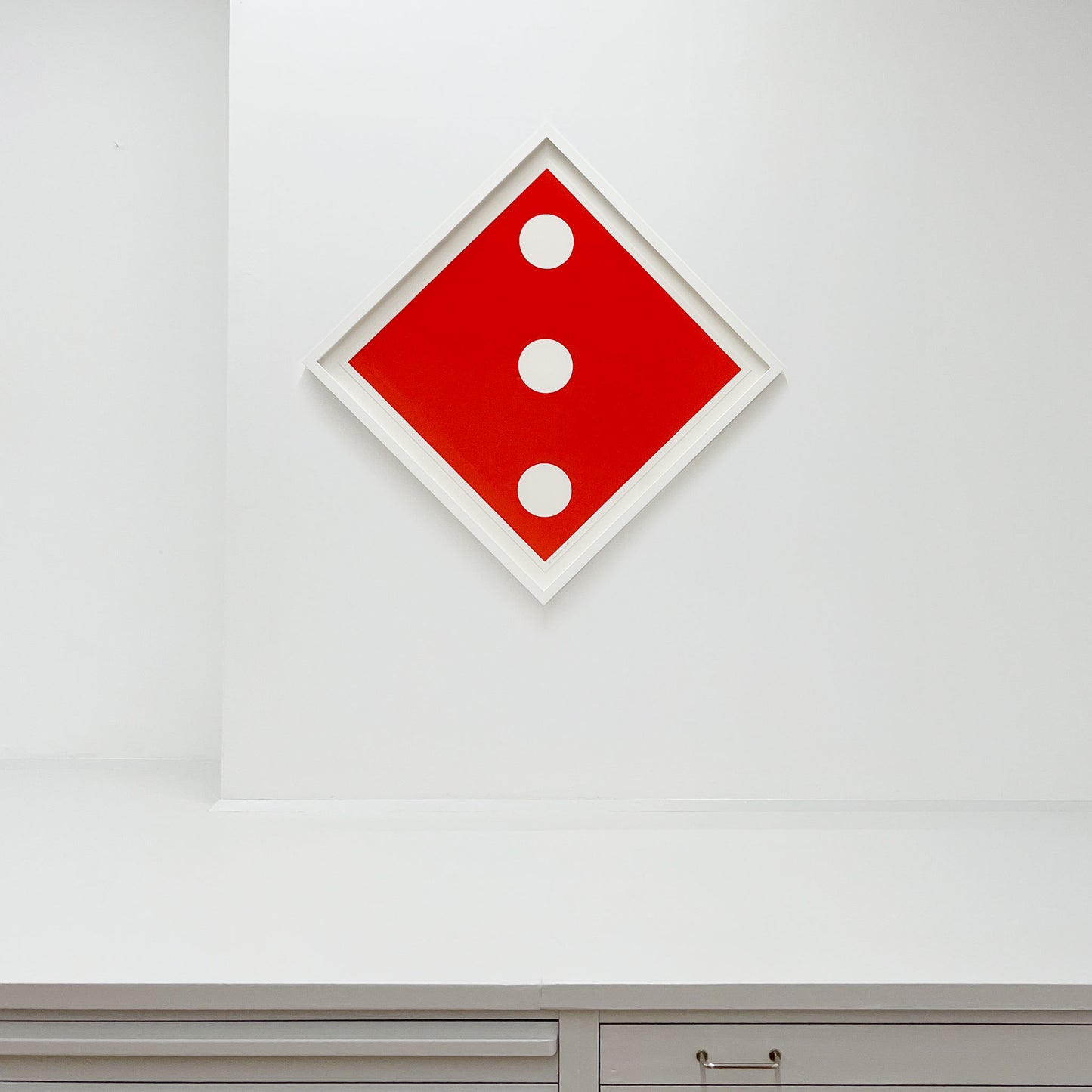 Vägmärken III - i vit ram